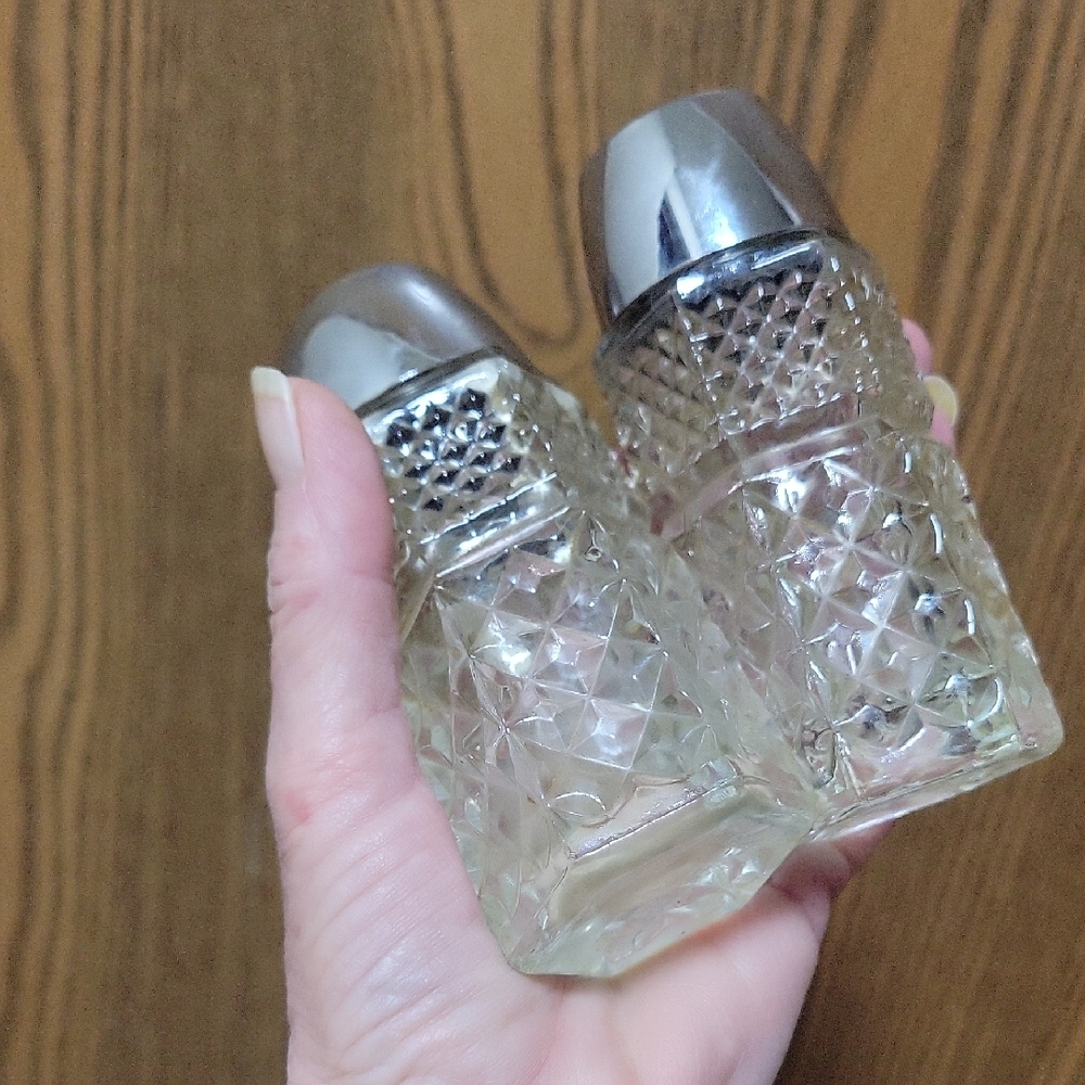 Vintage 70s Crystal Salt and Pepper Shakers with Silver Tops